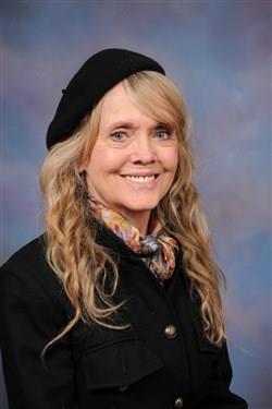 Photo of Julia Noyes